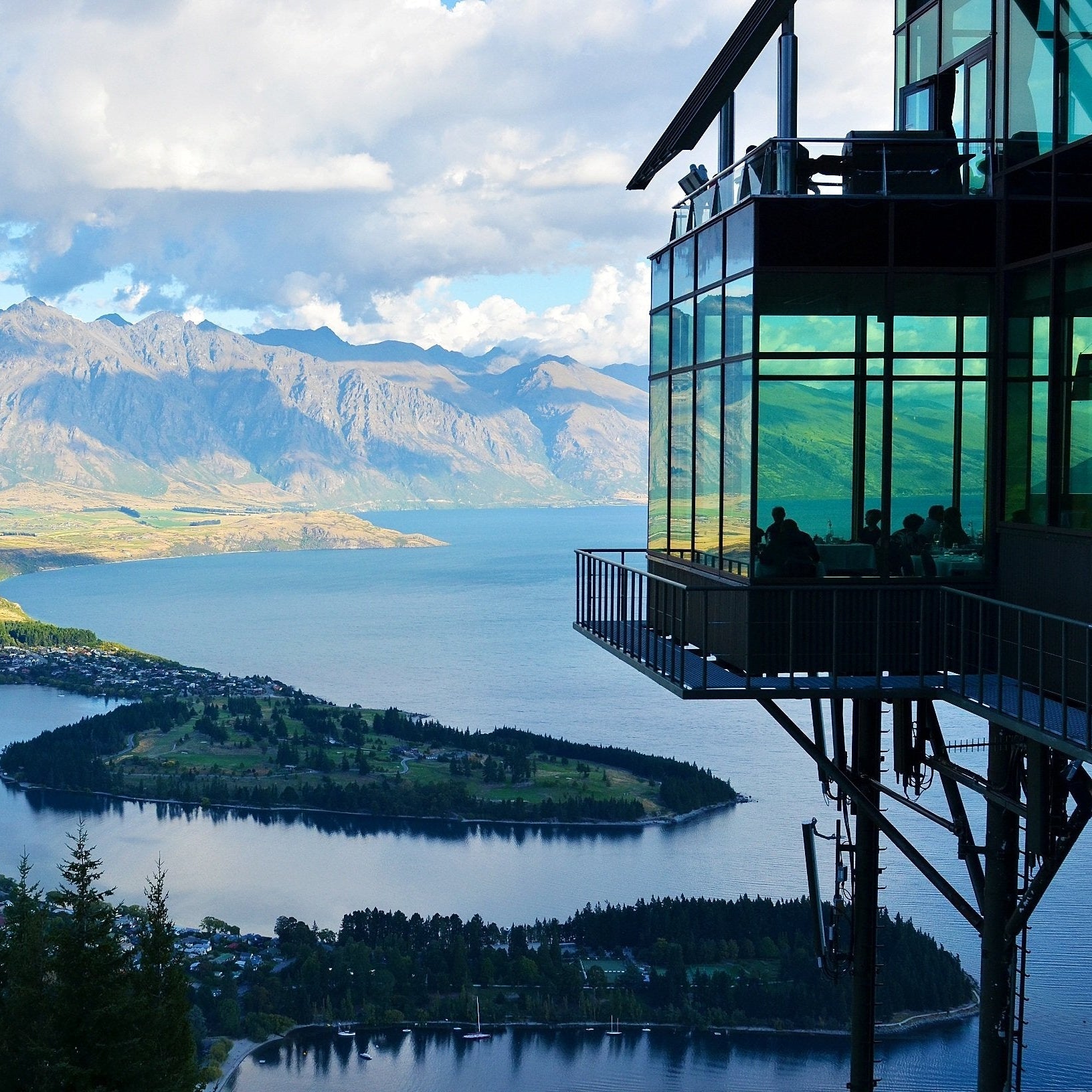 The Anniversary Wanderer